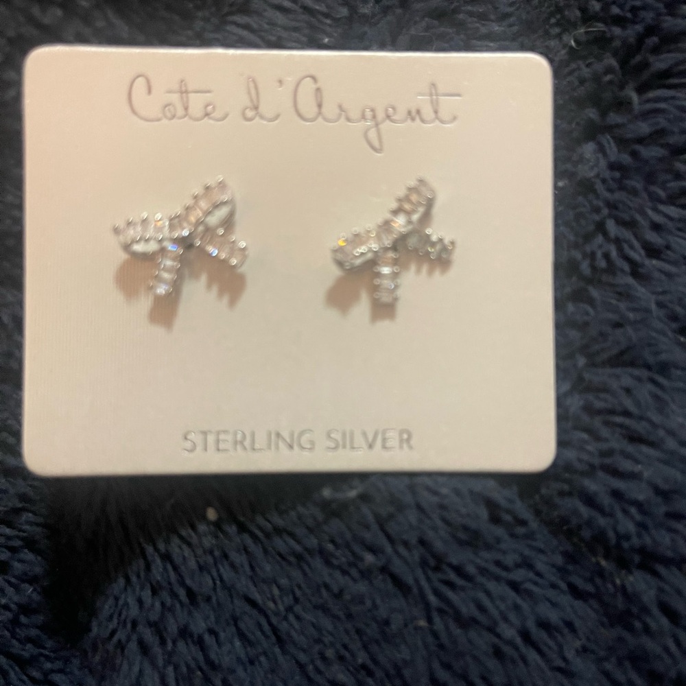 Cate d'Argent Sterling Silver Bow Earrings